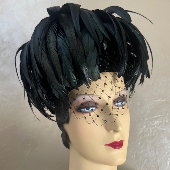 SWANKY 1950's BLACK ROOSTER FEATHER HAT WITH DEMI-VEIL + JEWEL ON TOP